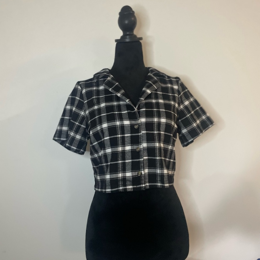 Plaid crop tee